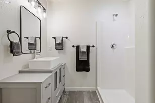 536 Annis St, Canyonville, OR 97417 - Photo 21