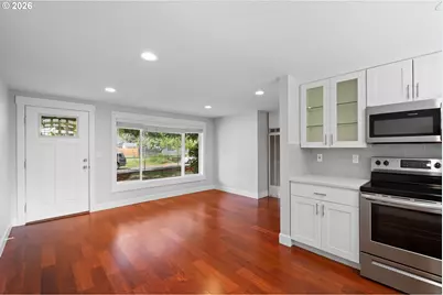 2146 SE 119th Ave, Portland, OR 97216 - Photo 7