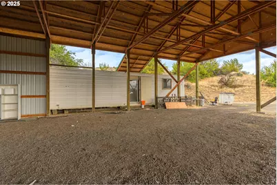 37102 Woods Ln, Richland, OR 97870 - Photo 15