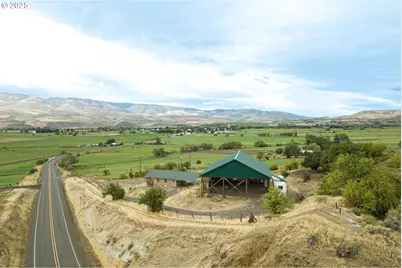 37102 Woods Ln, Richland, OR 97870 - Photo 3