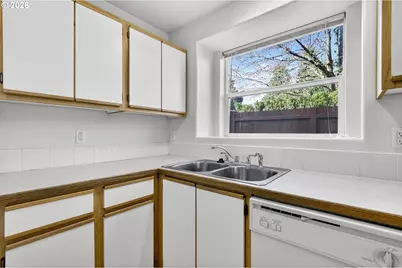 4606 W Powell Blvd #162, Gresham, OR 97030 - Photo 17