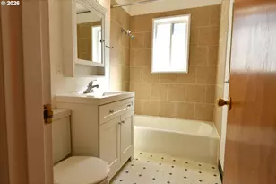 5800 SE Woodstock Blvd, Portland, OR 97206 - Photo 31