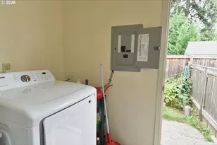 5800 SE Woodstock Blvd, Portland, OR 97206 - Photo 33