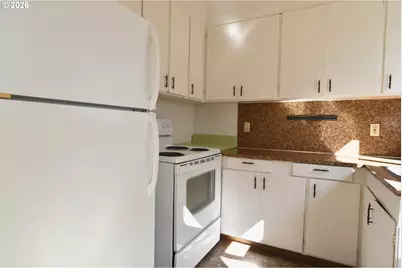 5800 SE Woodstock Blvd, Portland, OR 97206 - Photo 25