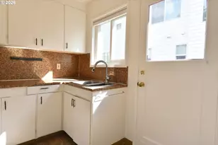 5800 SE Woodstock Blvd, Portland, OR 97206 - Photo 27
