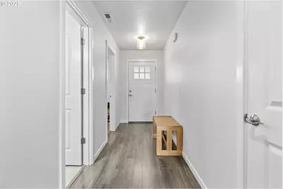 1871 SE Academy St, Dallas, OR 97338 - Photo 3