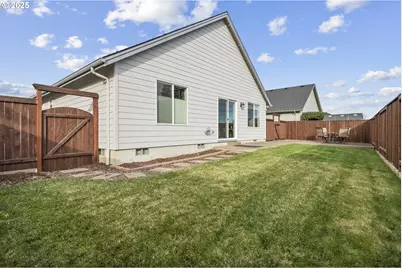 1871 SE Academy St, Dallas, OR 97338 - Photo 21