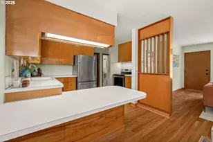 12601 SE Mill St, Portland, OR 97233 - Photo 13