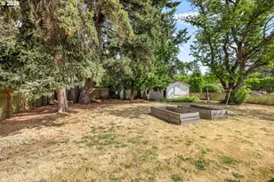 12601 SE Mill St, Portland, OR 97233 - Photo 37