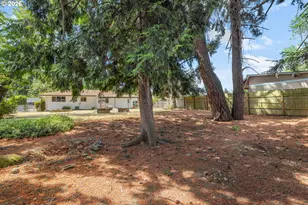 12601 SE Mill St, Portland, OR 97233 - Photo 39