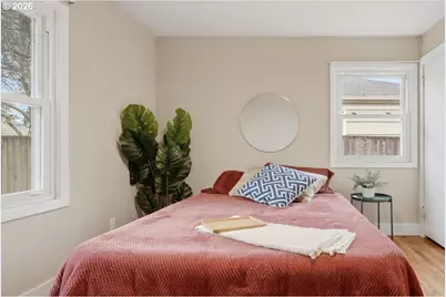 5823 SE Insley St, Portland, OR 97206 - Photo 11