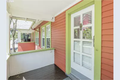 2405 SE Cora St, Portland, OR 97202 - Photo 3