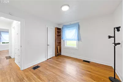 2514 NE 102nd Ave, Portland, OR 97220 - Photo 13