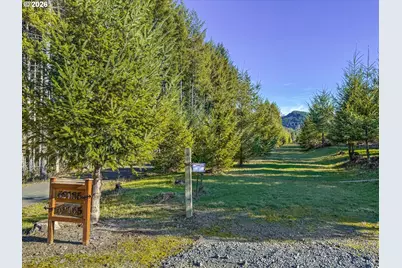 52135 E Terra Fern Dr, Sandy, OR 97055 - Photo 17