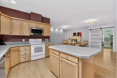 5714 Crooked Finger Rd, Scotts Mills, OR 97375 - Photo 11