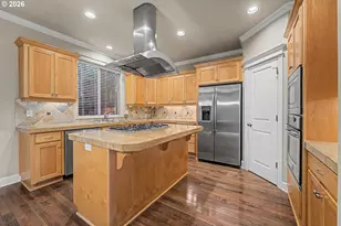 2060 NW Village Cir, Portland, OR 97229 - Photo 7
