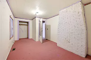 13646 SE Rhine St, Portland, OR 97236 - Photo 7