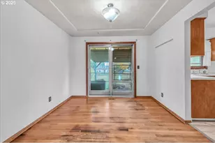 1550 SE 4th St, Gresham, OR 97080 - Photo 17