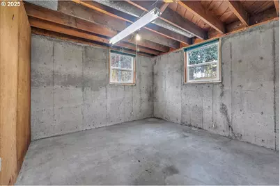 1550 SE 4th St, Gresham, OR 97080 - Photo 31