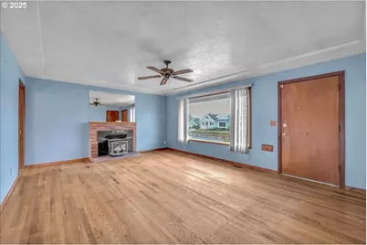 1550 SE 4th St, Gresham, OR 97080 - Photo 9