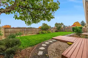 2049 SE Gerhard Dr, Hillsboro, OR 97123 - Photo 23