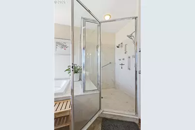 915 E 18th St, The Dalles, OR 97058 - Photo 37