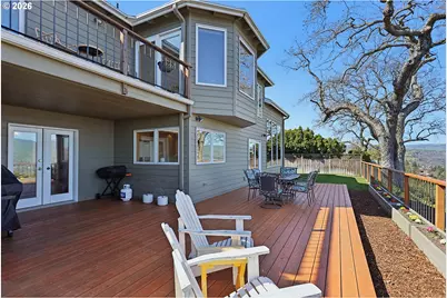 915 E 18th St, The Dalles, OR 97058 - Photo 13