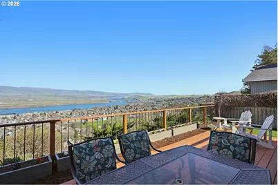 915 E 18th St, The Dalles, OR 97058 - Photo 15