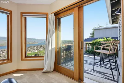 915 E 18th St, The Dalles, OR 97058 - Photo 33