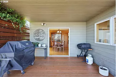 915 E 18th St, The Dalles, OR 97058 - Photo 11