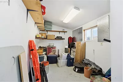 915 E 18th St, The Dalles, OR 97058 - Photo 47