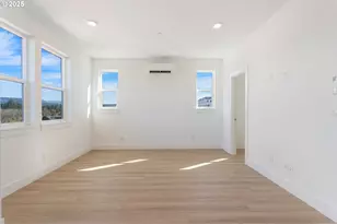 6511 NW Olympic Ln, Camas, WA 98607 - Photo 5