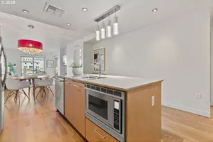 1310 NW Naito Pkwy, Portland, OR 97209 - Photo 17