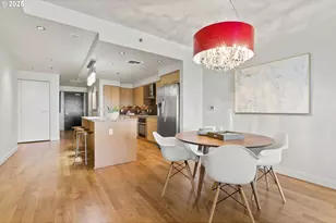 1310 NW Naito Pkwy, Portland, OR 97209 - Photo 19