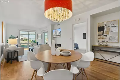 1310 NW Naito Pkwy #105, Portland, OR 97209 - Photo 21