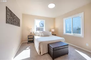 1070 Bethel Dr, Eugene, OR 97402 - Photo 9