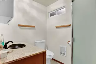505 Tracy Pl, Junction City, OR 97448 - Photo 15