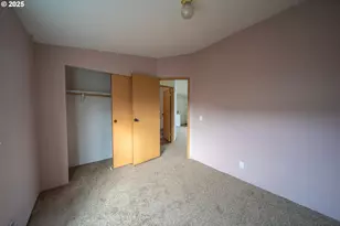 1413 Hawthorne Ave, Reedsport, OR 97467 - Photo 17