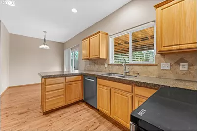 3916 SE 24th Ter, Gresham, OR 97080 - Photo 11
