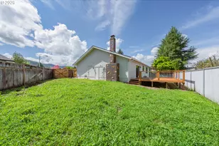 1676 NW Youngwood Ct, Roseburg, OR 97471 - Photo 35