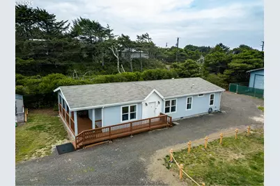 4567 Foulweather St, Florence, OR 97439 - Photo 31