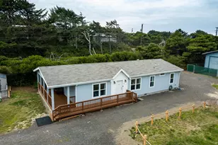 4567 Foulweather St, Florence, OR 97439 - Photo 31