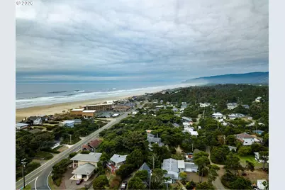 4567 Foulweather St, Florence, OR 97439 - Photo 37