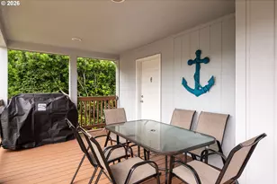 4567 Foulweather St, Florence, OR 97439 - Photo 3