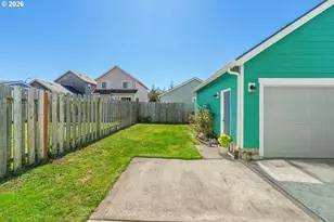 781 Kentucky Ave, Coos Bay, OR 97420 - Photo 9
