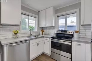 9016 9022 SE Ankeny St, Portland, OR 97216 - Photo 13