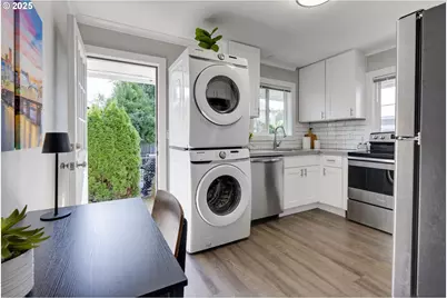 9016 9022 SE Ankeny St, Portland, OR 97216 - Photo 17