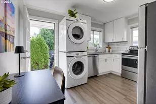 9016 9022 SE Ankeny St, Portland, OR 97216 - Photo 17