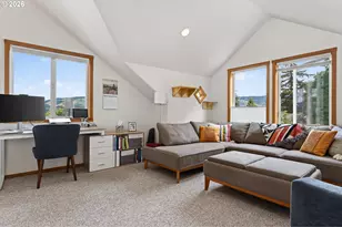 921 Eugene St, Hood River, OR 97031 - Photo 7
