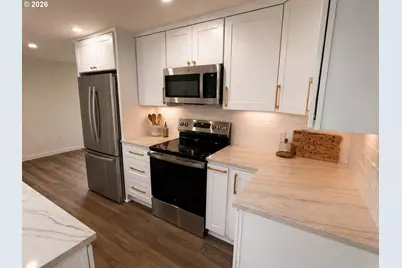 270 E 31st Ave, Eugene, OR 97405 - Photo 5